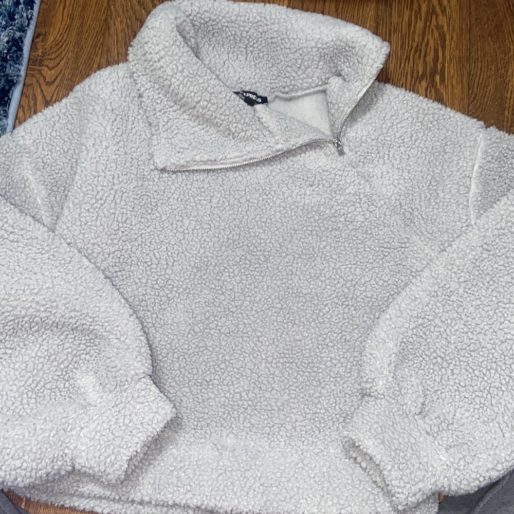 Express Sherpa Pullover - Picture 2 of 4